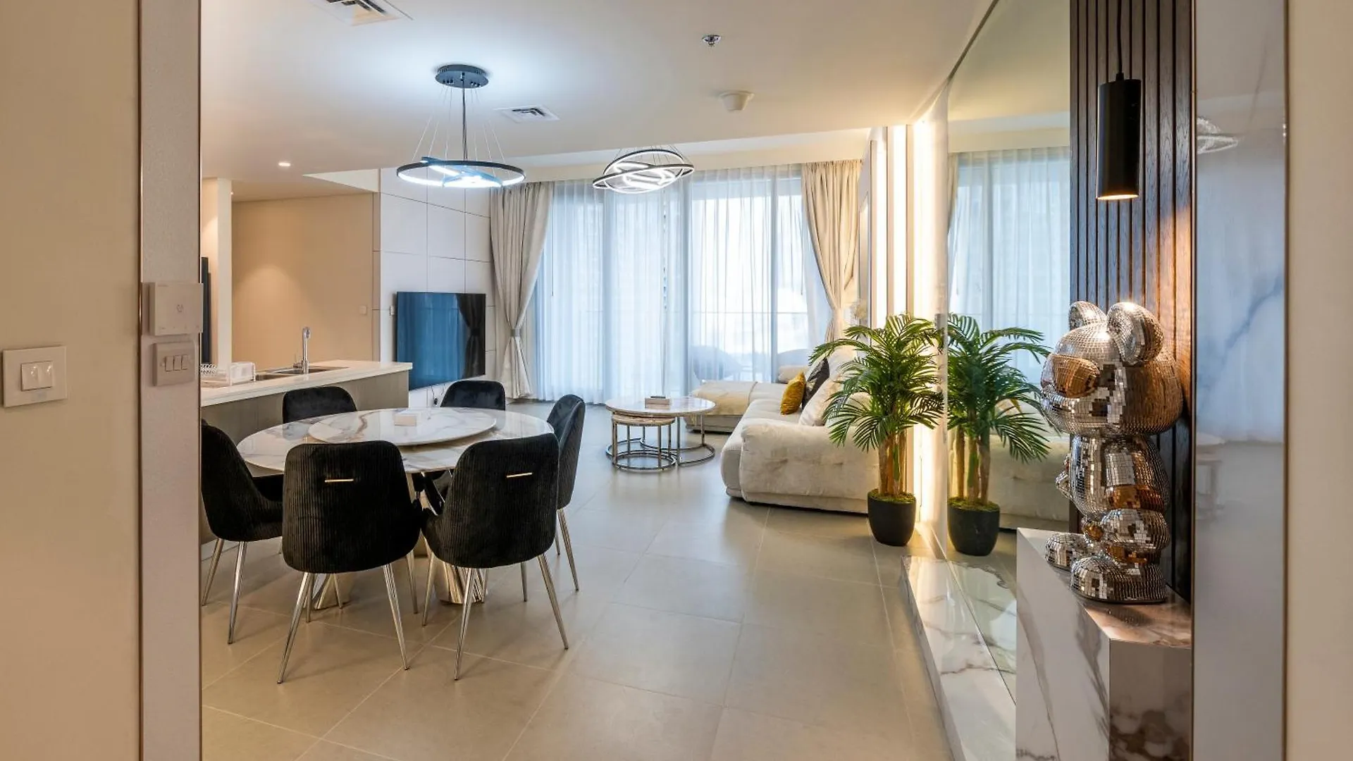 3 Bedrooms Forte Tower 1- Downtown Skylight ドバイ アパート