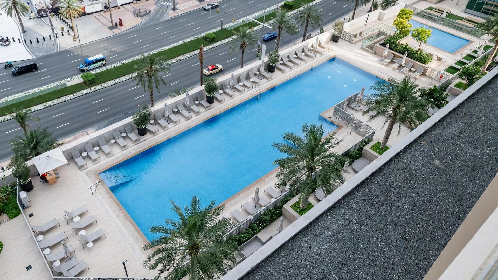 3 Bedrooms Forte Tower 1- Downtown Skylight Dubai United Arab Emirates